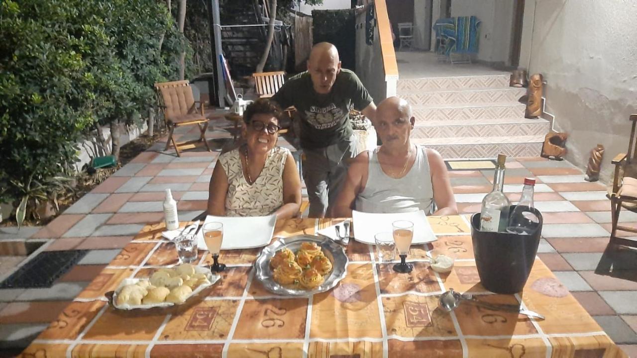 Da Umby Bed & Breakfast Alghero Bagian luar foto