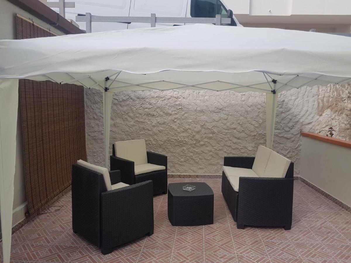 Da Umby Bed & Breakfast Alghero Bagian luar foto